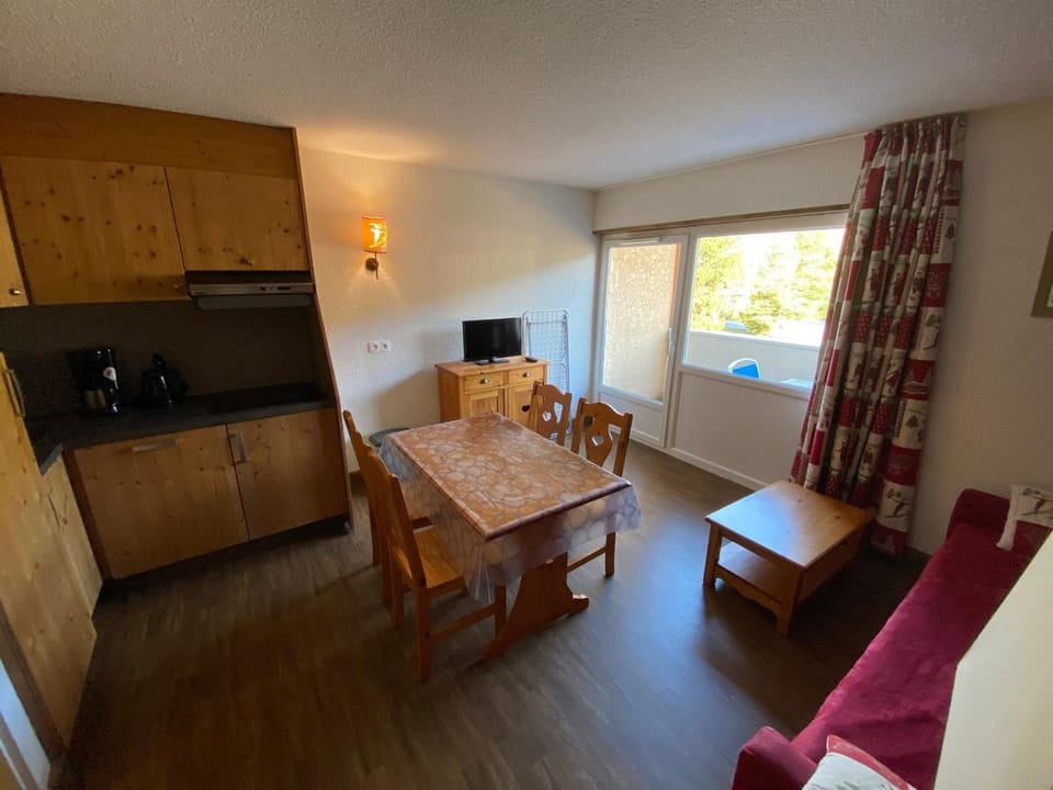 Charmant appartement à Autrans, 4 pers, 34m², balcon, proche pistes et centre village - FR-1-737-76 Apartment in Auvergne-Rhône-Alpes