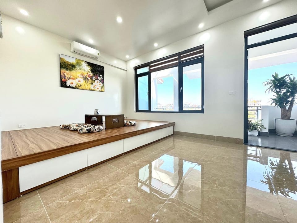 Day, Balcony/Terrace, Balcony/Terrace, Living room, Beach, Sea view, Sea view