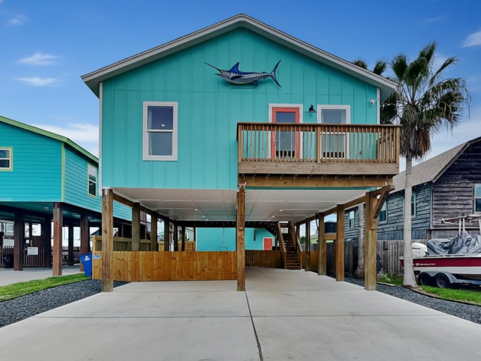 Property building, Facade/entrance, Neighbourhood, Balcony/Terrace, Parking