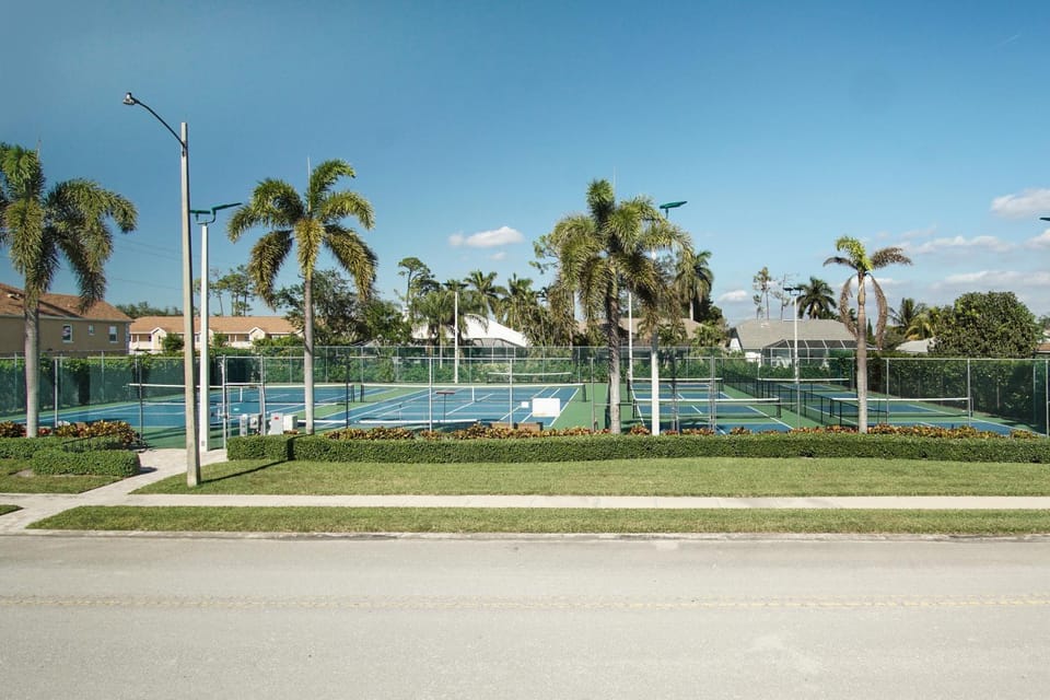 Tennis court