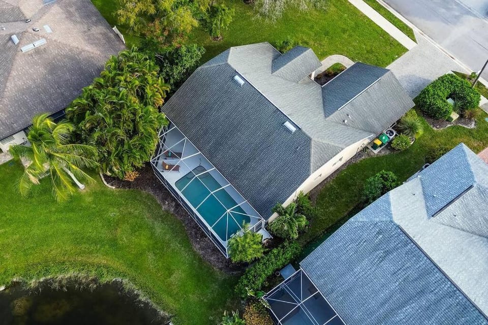 Bird's eye view, Pool view, Swimming pool