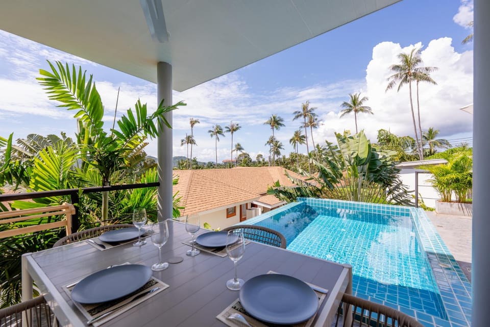 Balcony/Terrace, Swimming pool