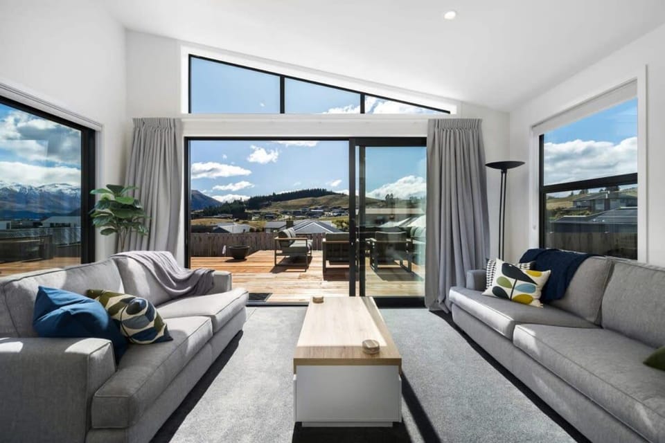 Views from the Heights House in Wanaka