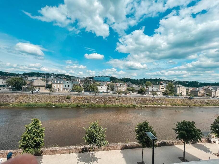 Day, Natural landscape, City view, River view
