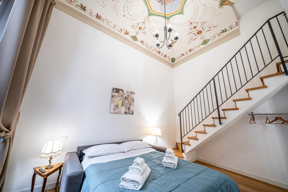 [3 minutes from Piazza Maggiore] Historical flat Apartment in Bologna