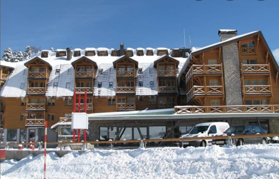 Property building, Day, Winter