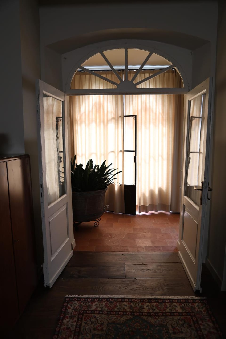 Facade/entrance
