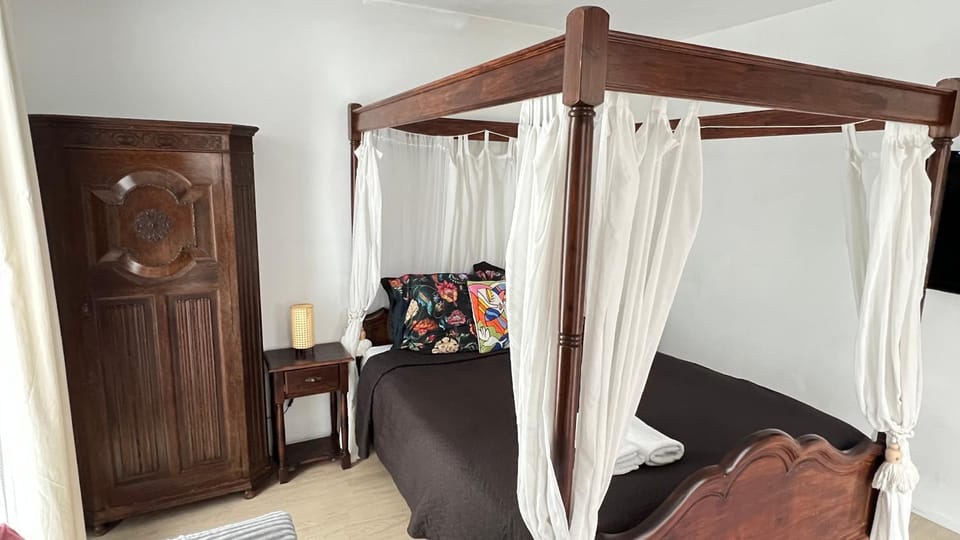 Two nice rooms in residential area with private bathroom Vacation rental in Flevoland, Netherlands