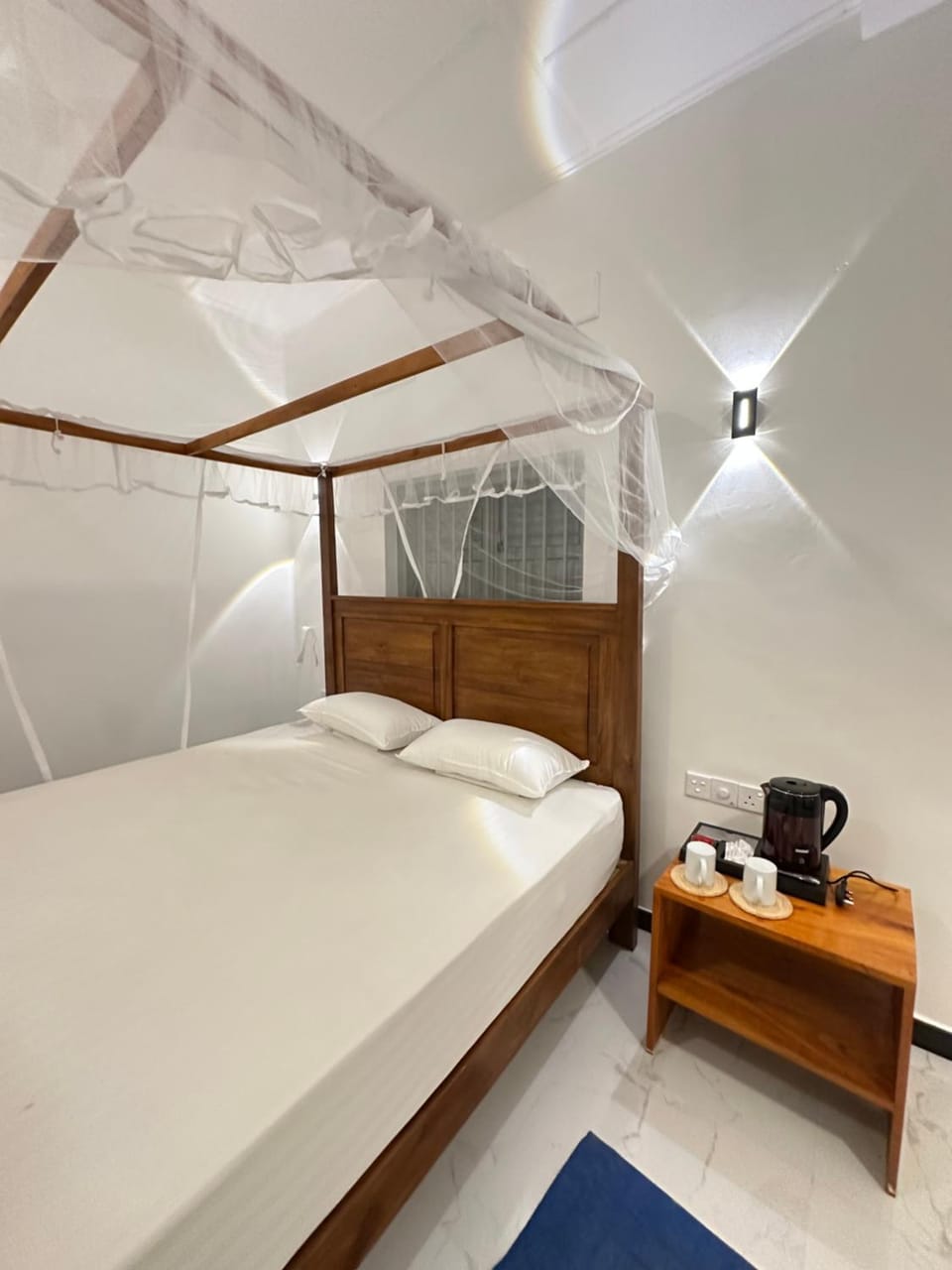 Bed, Bedroom, air conditioner