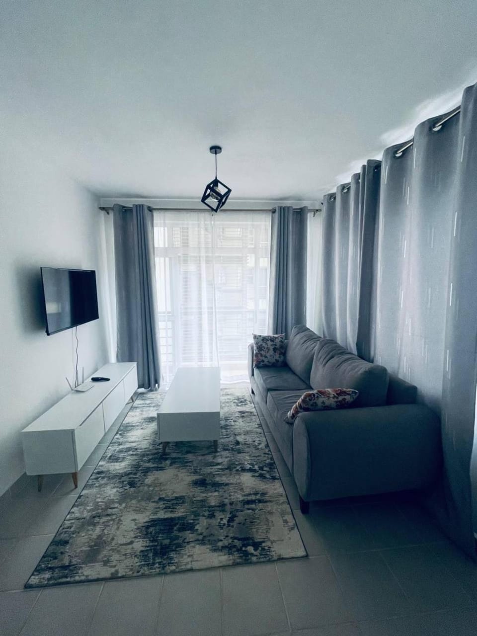 Communal lounge/ TV room, TV and multimedia, Living room, Seating area, Evening entertainment