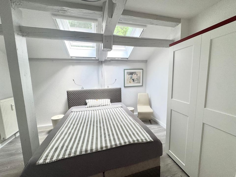 Bed, Photo of the whole room, Bedroom, wardrobe