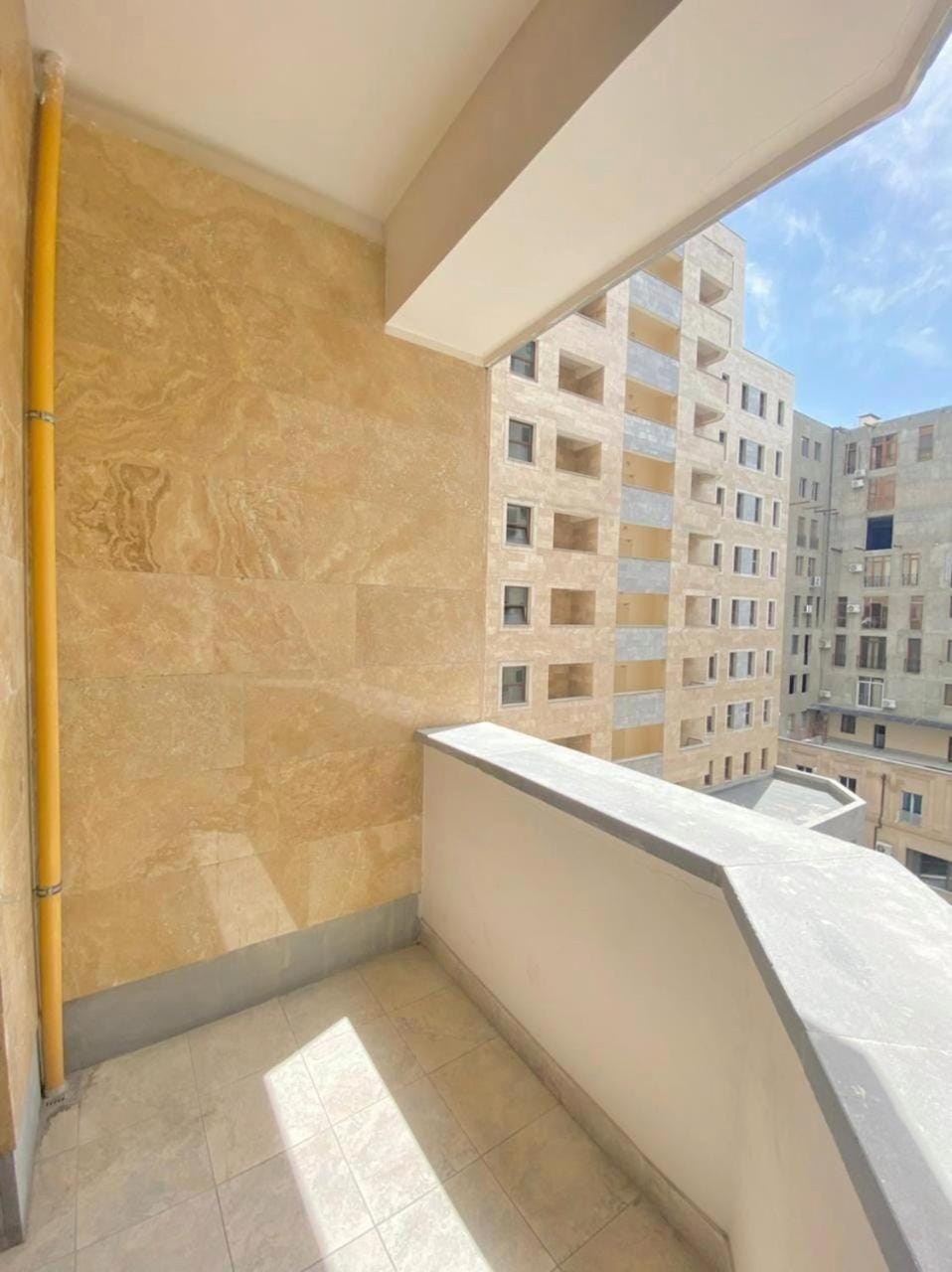 Deluxe Modern 1 bedroom Apartment + Balcony, By Republic Square, Middle of City Center Apartment in Yerevan