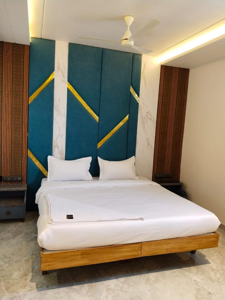 Bed, Photo of the whole room