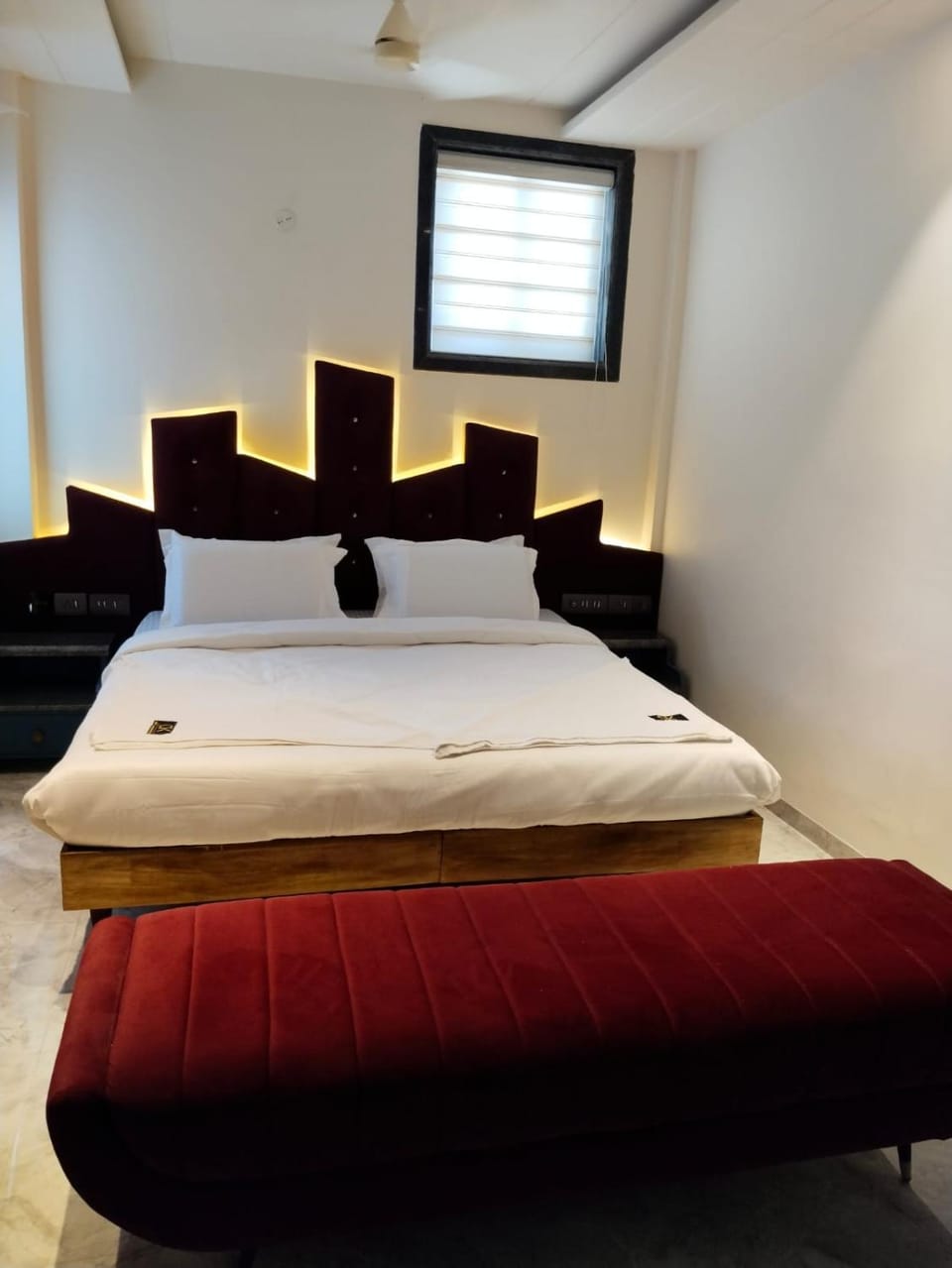 Bed, Photo of the whole room