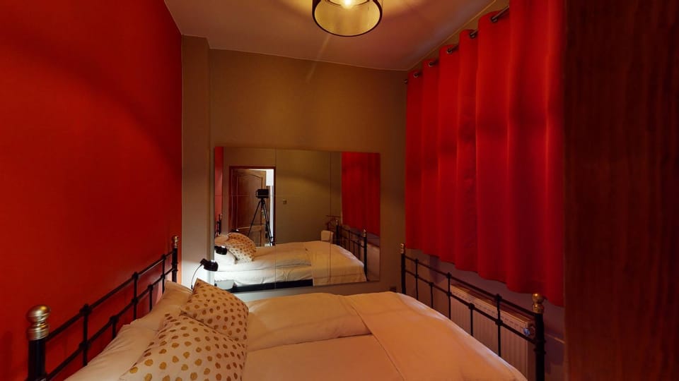 Bed, Bedroom