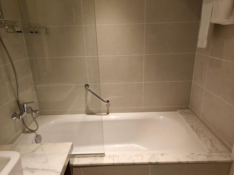 Bathroom, Bath