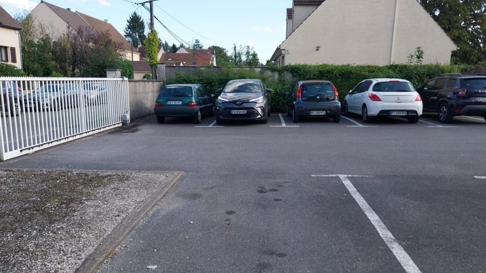 Property building, Location, Parking