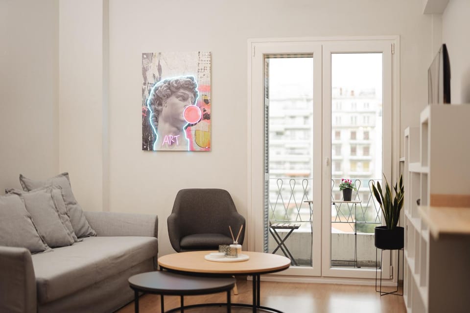 Living room, Seating area