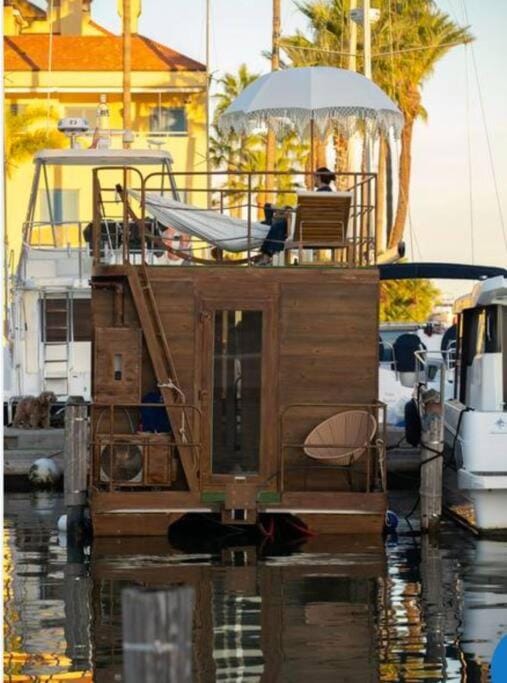 La Maison de la Mer Sotogrande Docked boat in Spain