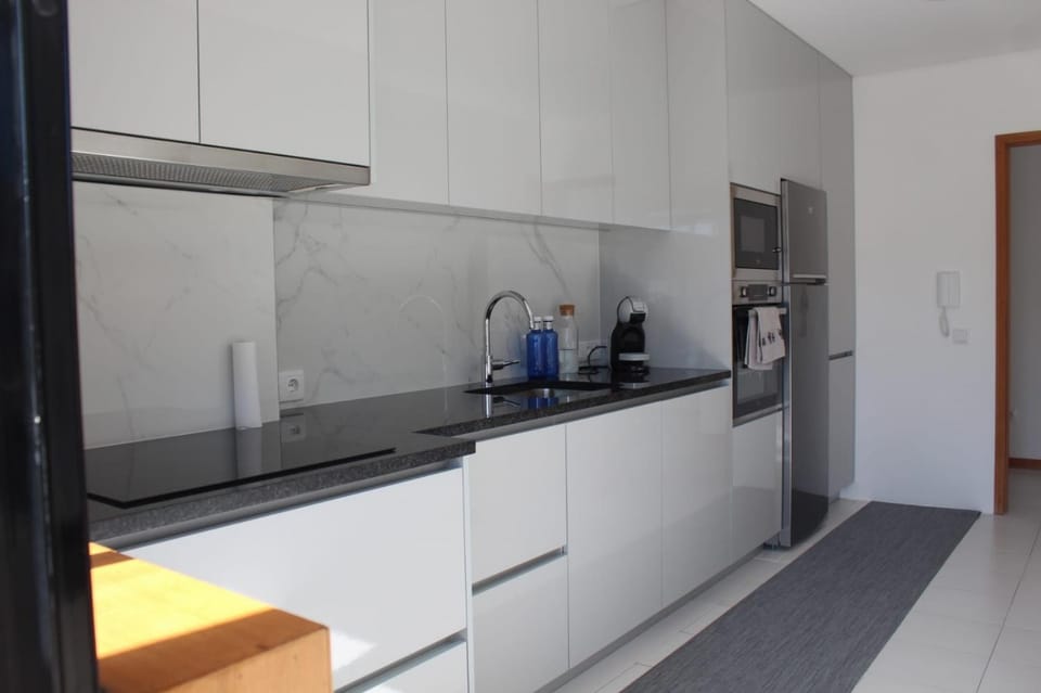 Coffee/tea facilities, Kitchen or kitchenette, dishwasher, minibar, oven, pet friendly, stove, toaster