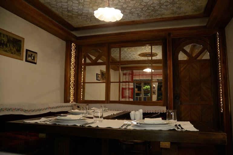 Restaurant/places to eat
