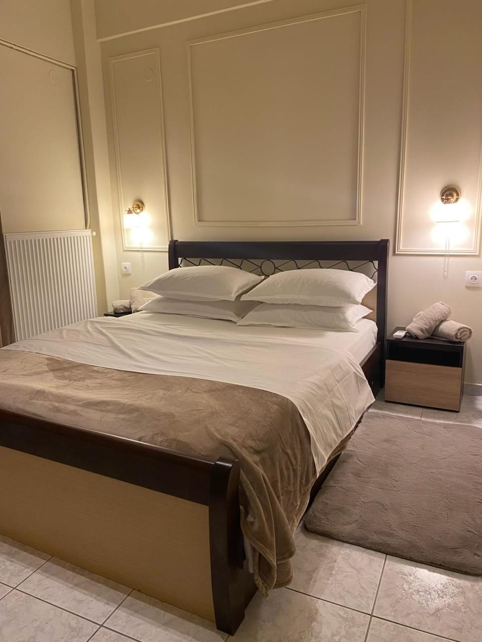 Bed, Bedroom