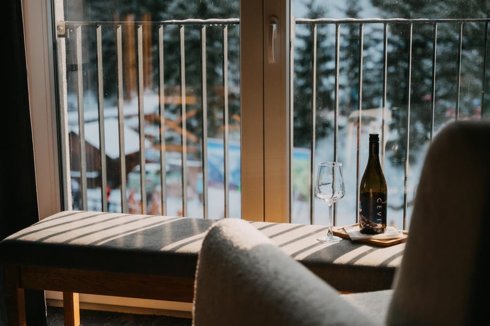 Luxusní Apartmány Domovjanka - LYSÁ HORA, SMRK, KMÍNEK, SLAVÍČ, KNĚHYNĚ Apartment in Czechia