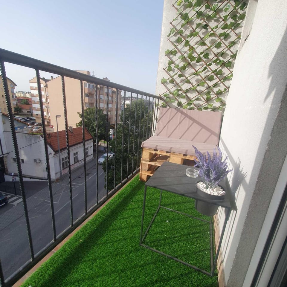 View (from property/room), Balcony/Terrace