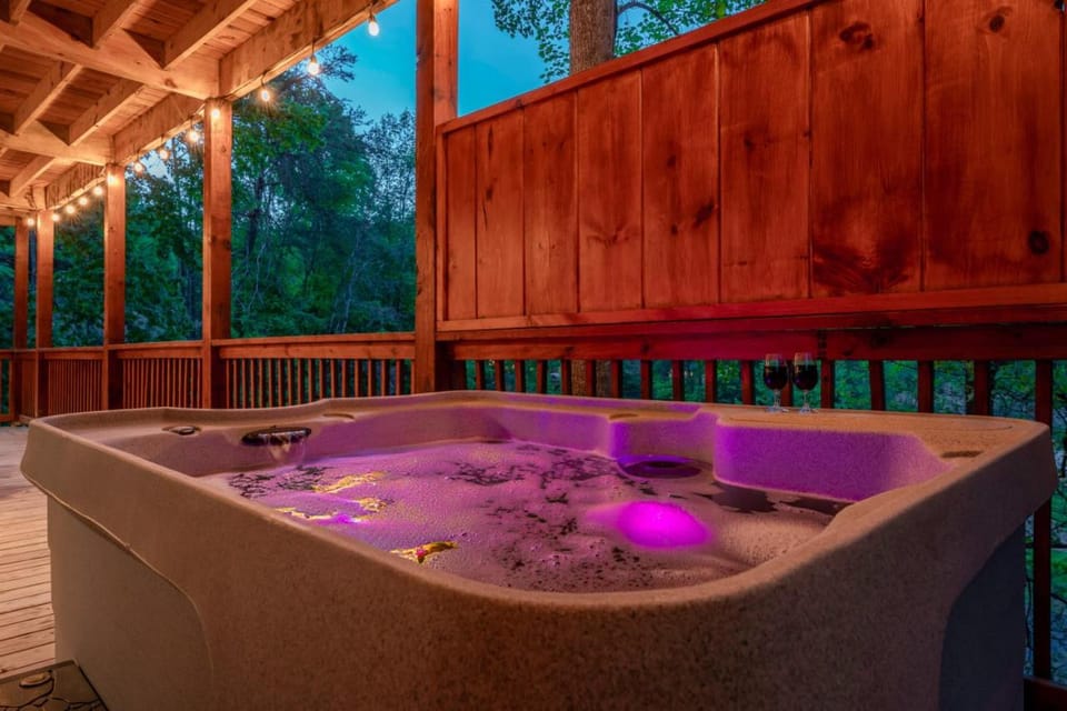 Dollywood Delights by Ghosal Luxury Lodging House in Pigeon Forge