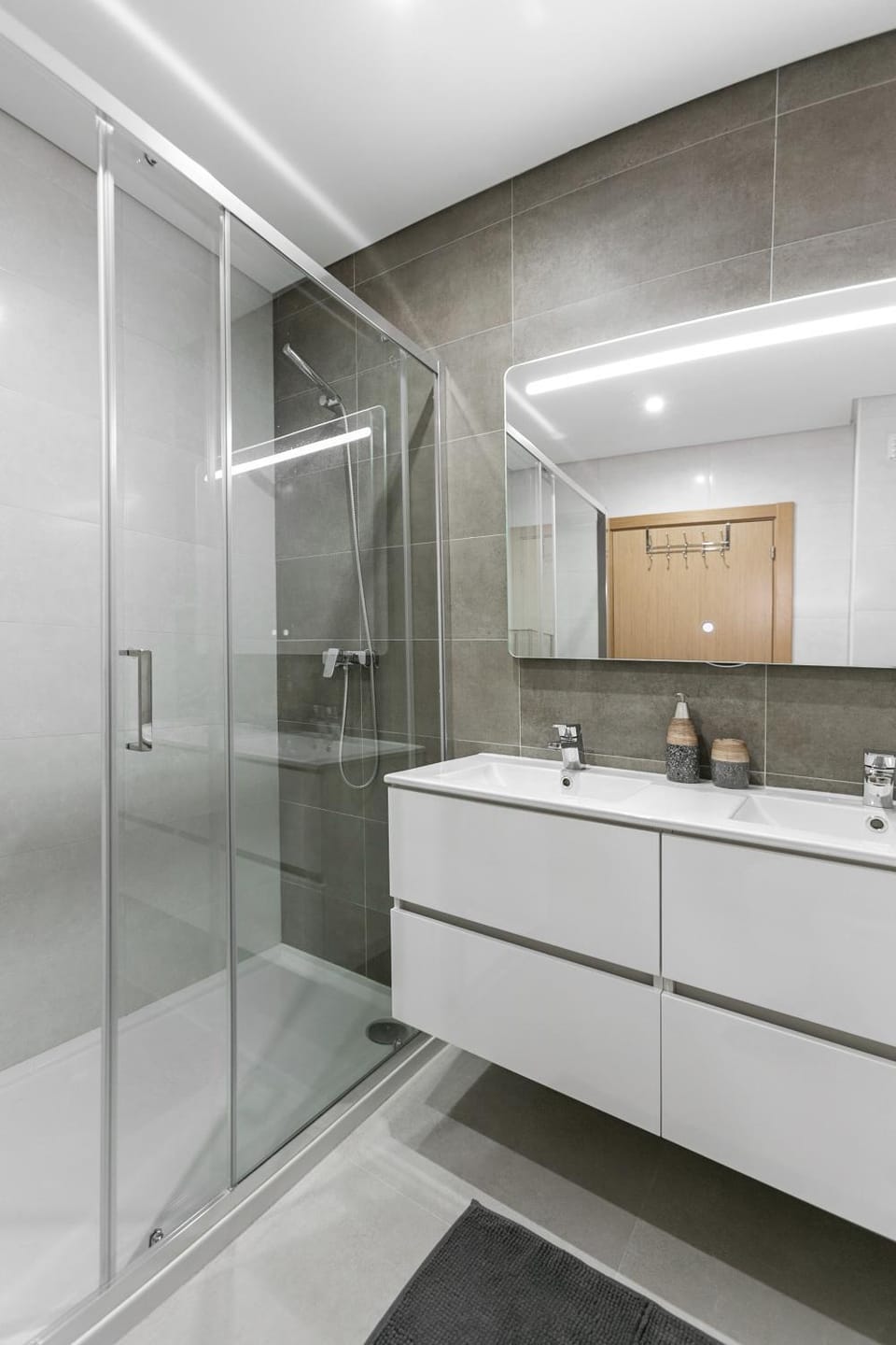 Shower, Bathroom