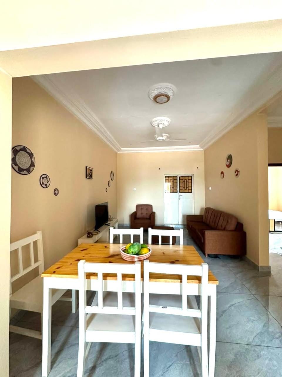 KMR Apartment - Sira Apartment in Senegal