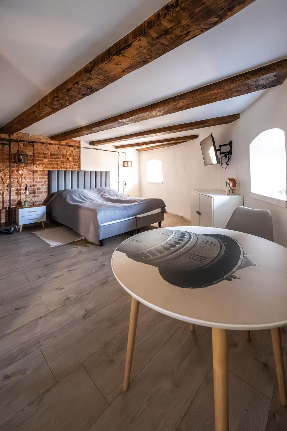 Photo of the whole room