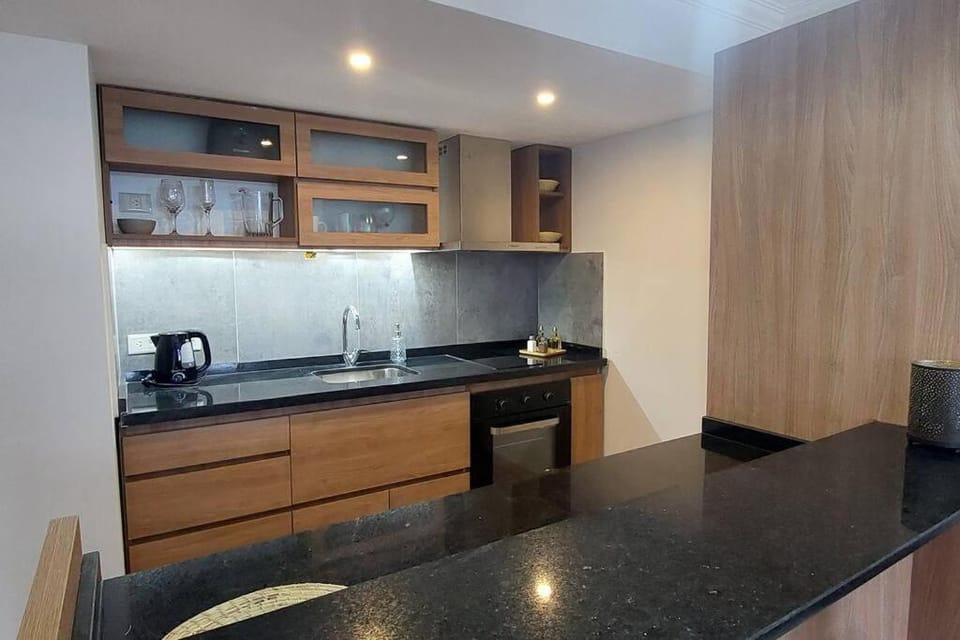 Kitchen or kitchenette, minibar, pet friendly, stove
