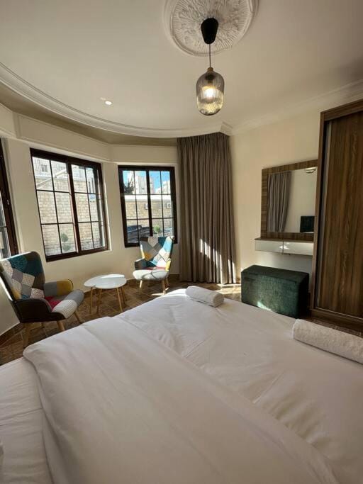 1/ Antica jabalal-lwebdeh Apartment in Africa
