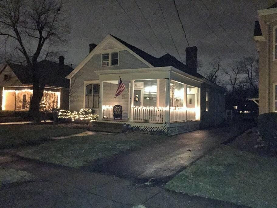Kathy's Place - Pet Fee Additional Charge House in Lexington