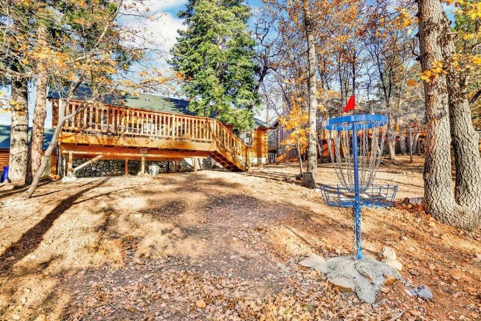 Crescenta Pines Resort Log Cabin~ Hot Tub~ Games~ Cabin in Big Bear