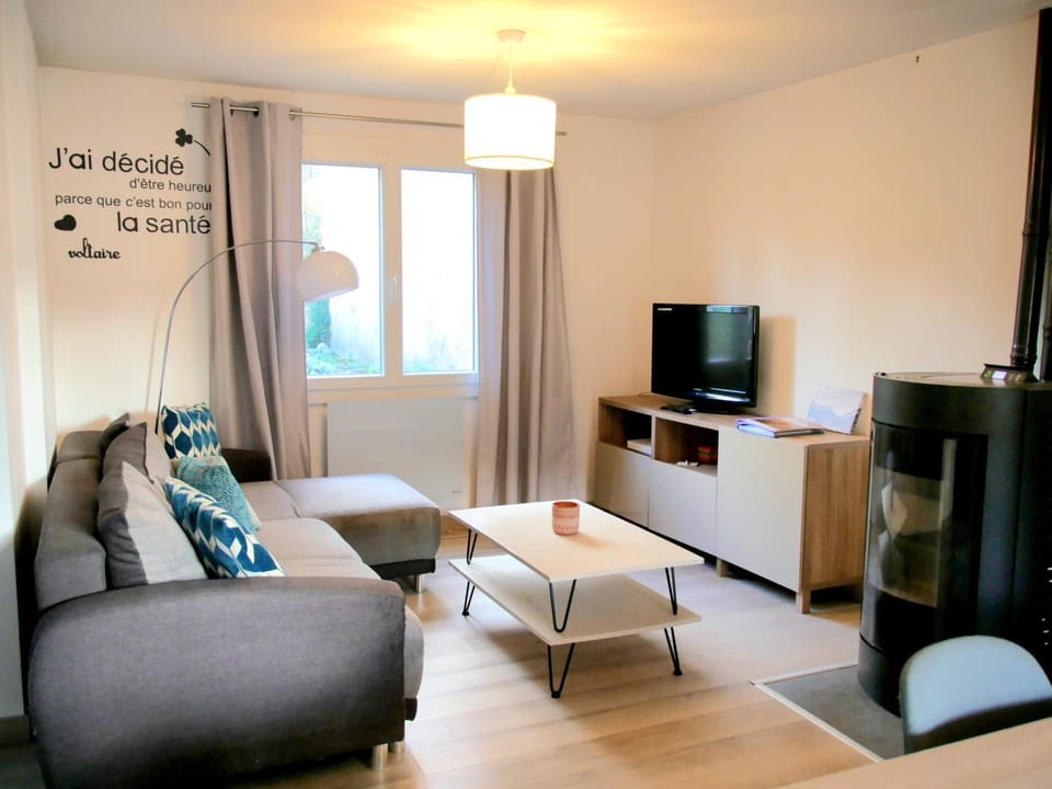 TV and multimedia, Seating area