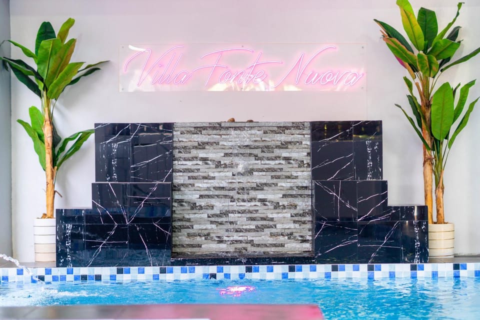 Pool view, Swimming pool