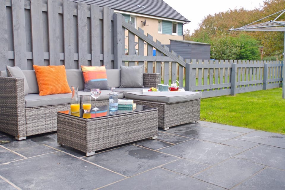 Patio, Garden, Seating area, Garden view