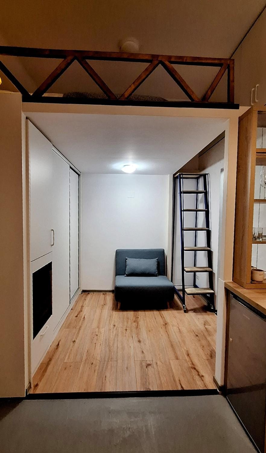 Bed, Photo of the whole room