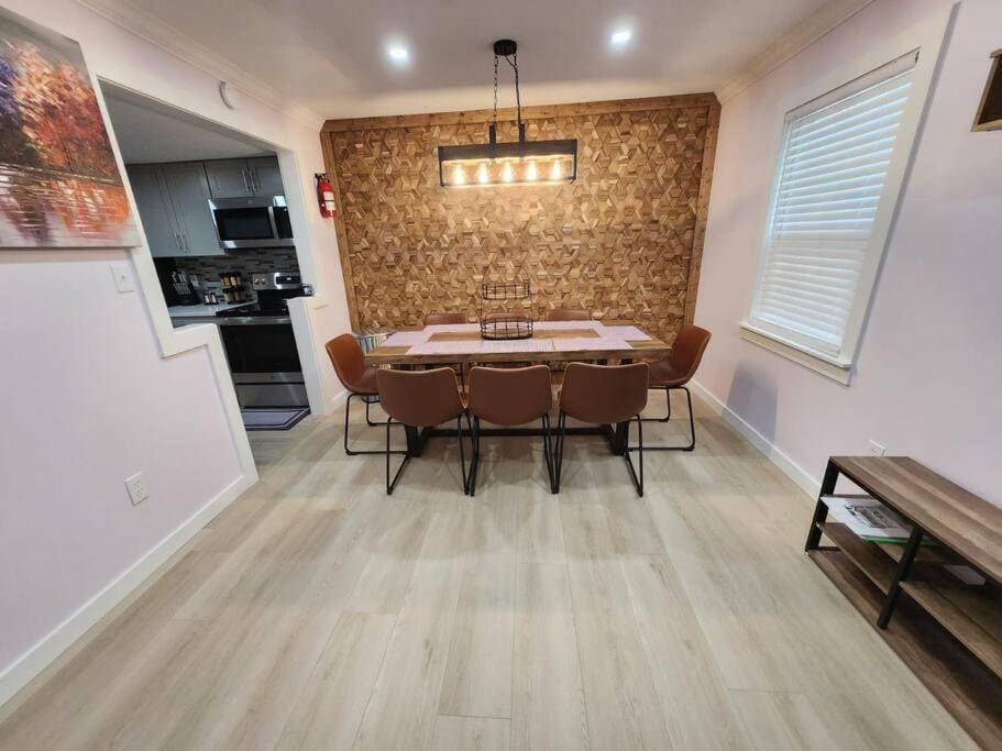 Modern Island Serenity!-Pet-Friendly villa Villa in Hilton Head Island