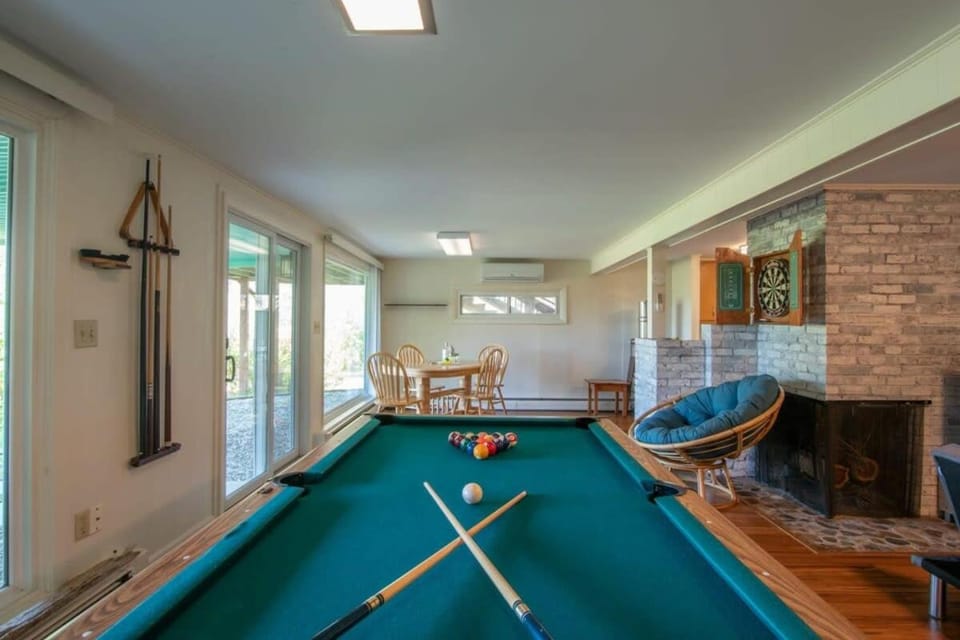 Waterfront home with Hot Tub Firepit and Game Room House in Eastham