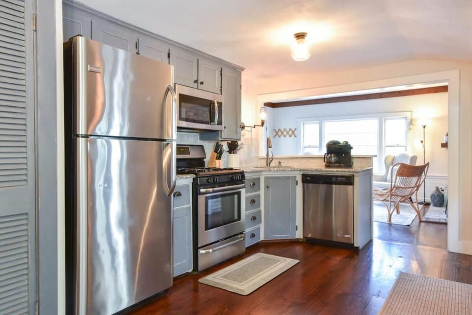Antique Dennis getaway with firepit & EV charger Dog friendly House in Dennis Port
