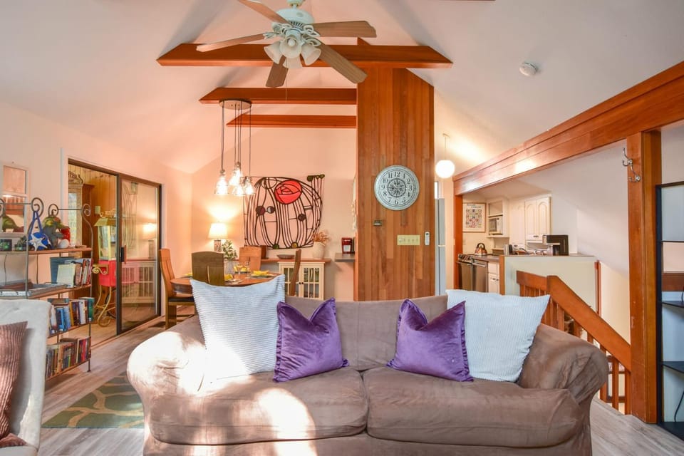 Lake House in Centerville with Private Water Access House in Centerville