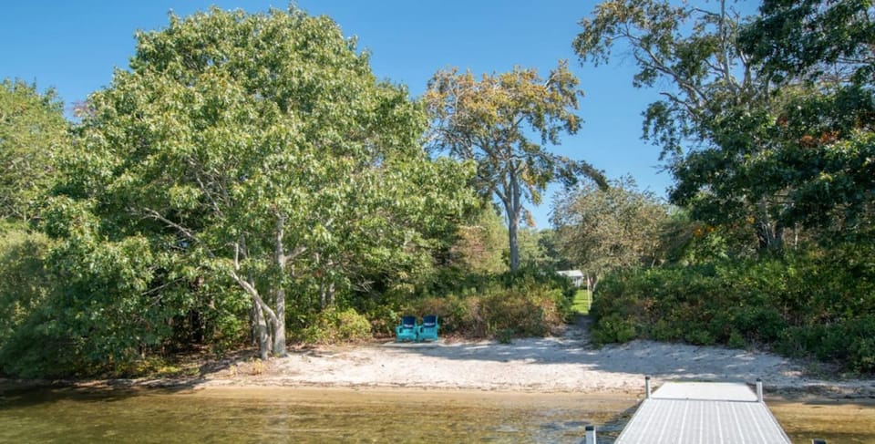 Lake House in Centerville with Private Water Access House in Centerville