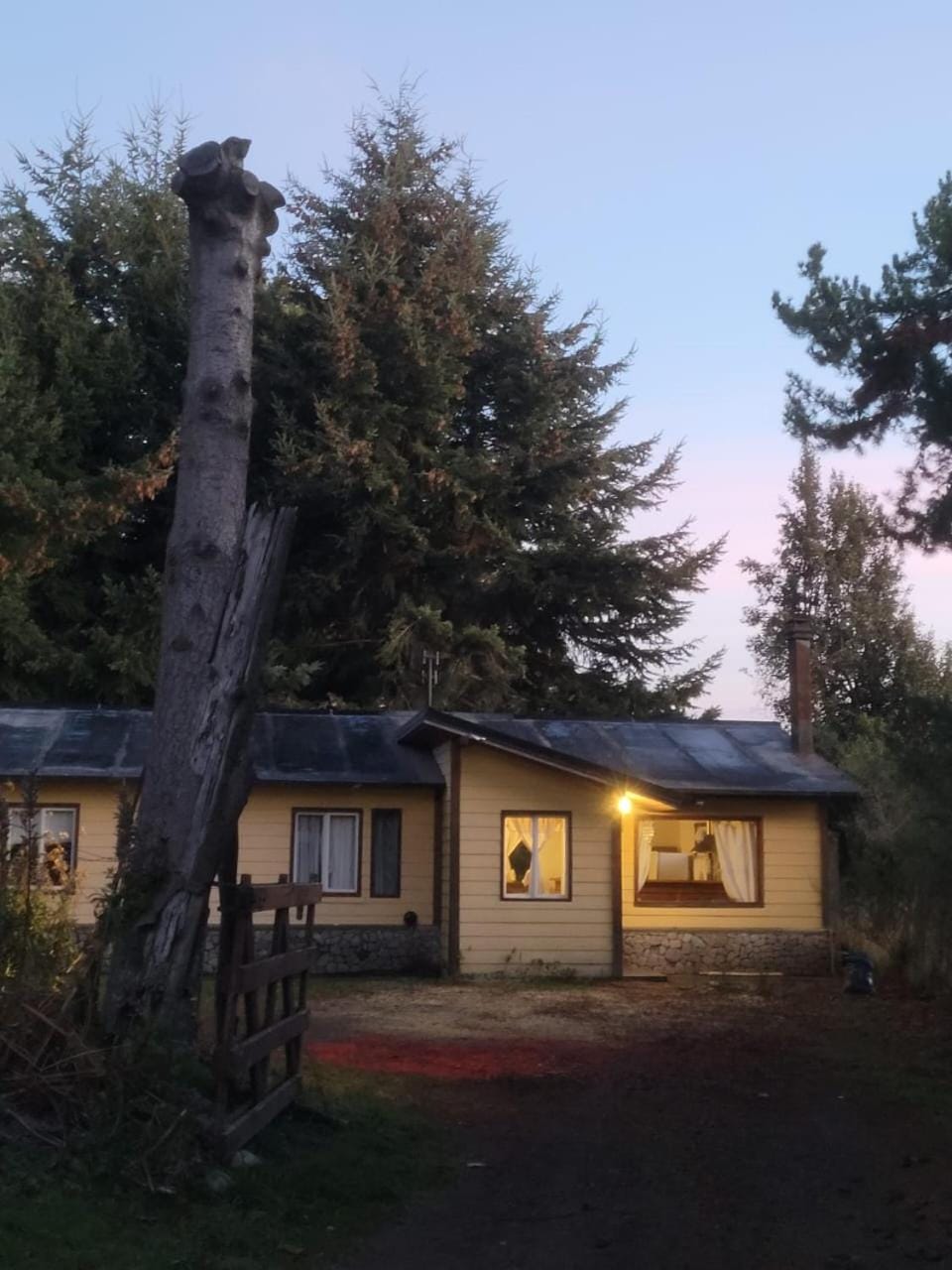 Ananda ALOJAMIENTOS PATAGONICOS Chalet in Los Lagos, Chile