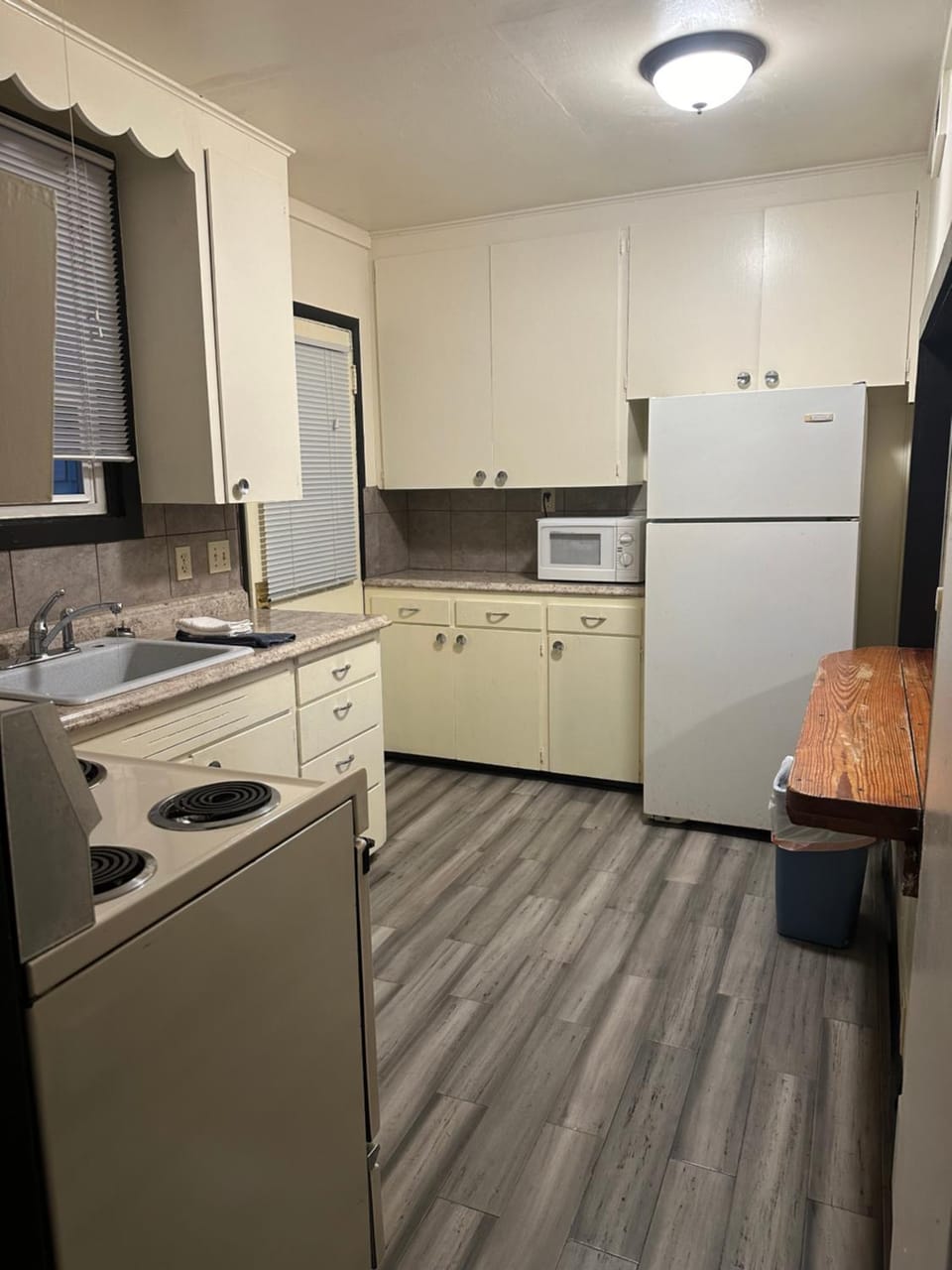 Kitchen or kitchenette, minibar, pet friendly, stove