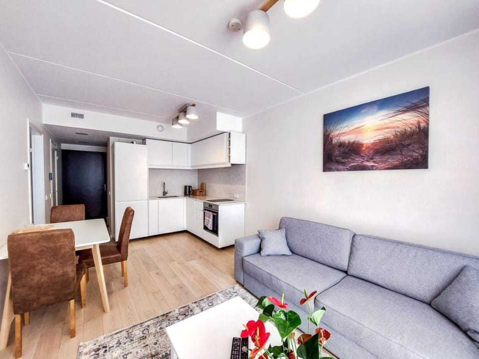 Kitchen or kitchenette, Seating area, Dining area, pet friendly, stove