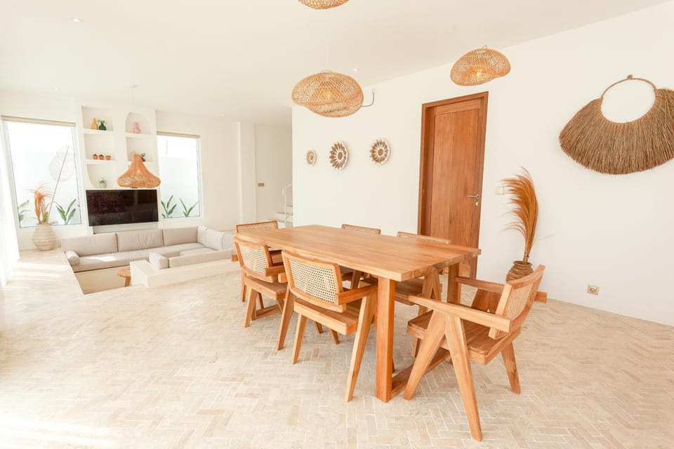 TV and multimedia, Dining area