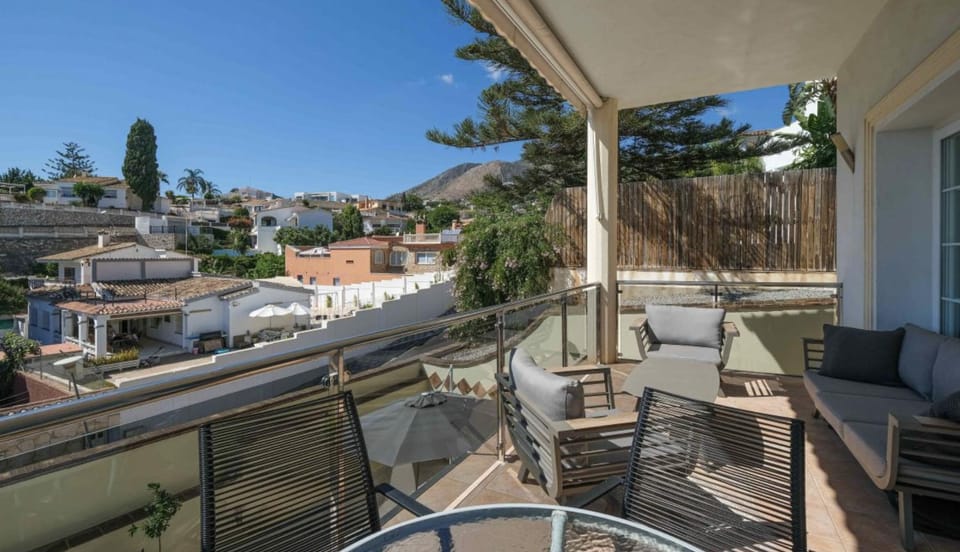 View (from property/room), Balcony/Terrace